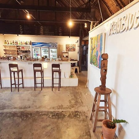 Maliblues Bed & Art Gallery Chumphon Exterior photo